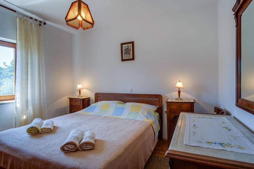 Ganze Wohnung, 2-Zimmer-Ferienwohnung mit Klima Punta kriza, Cres in Lošinj, Cres