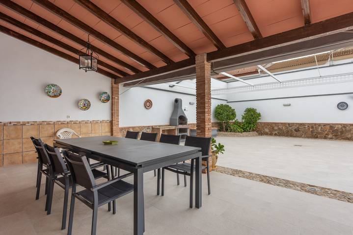 Casa Jade – Geräumiges Haus mit Pool und Grill in Fuente de Piedra in Málaga Provinz