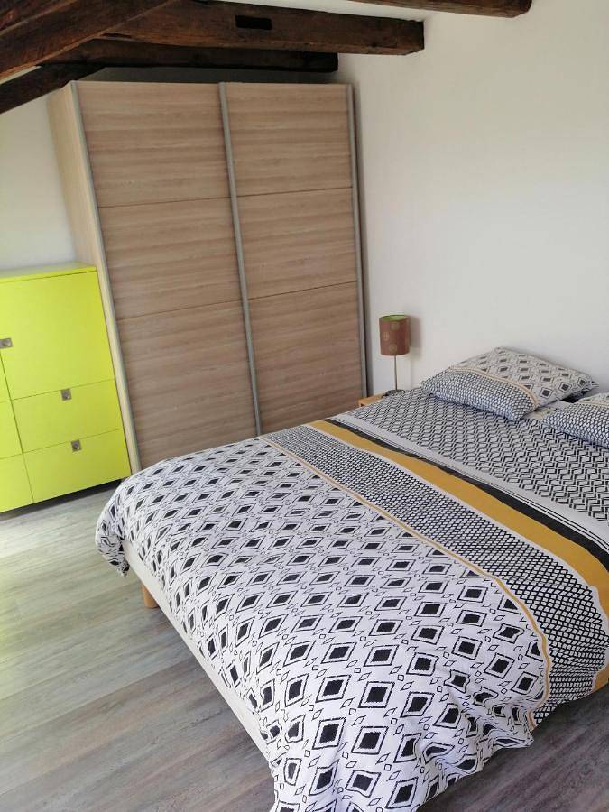 Location de vacances pour 6 personnes, avec vue à Saint-Martial-Entraygues - 2
