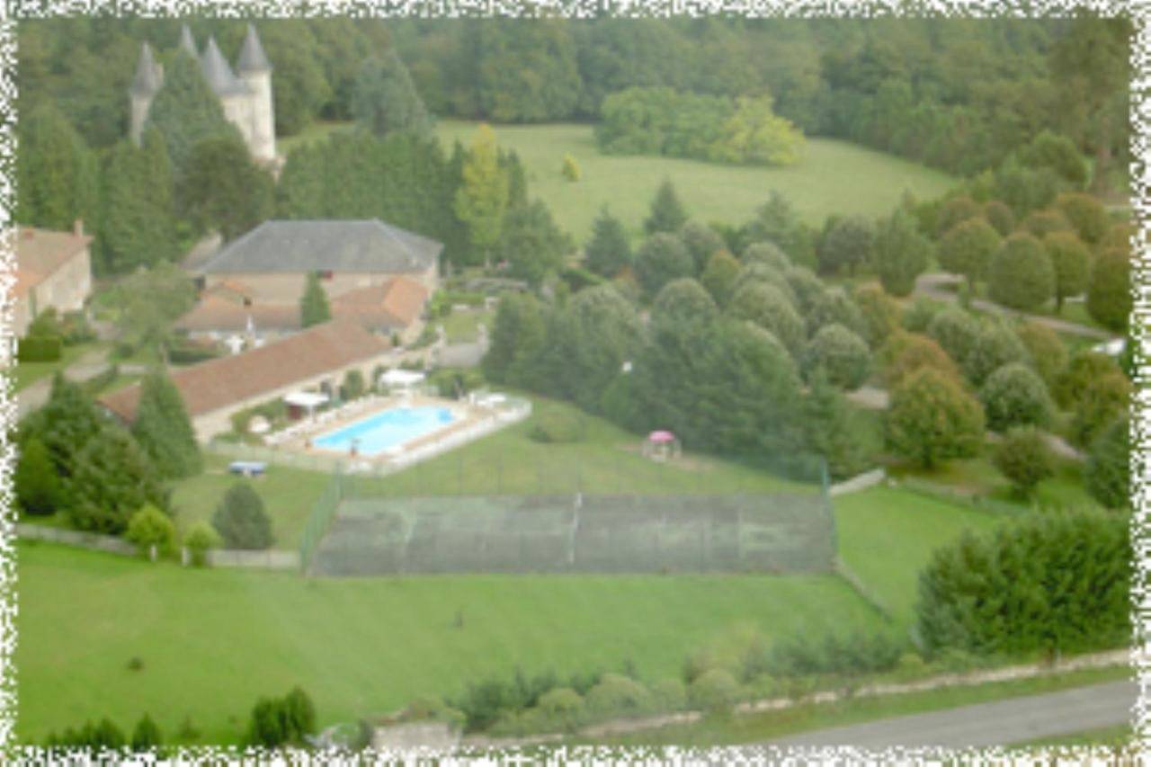 Hôtellerie de Plein Air Camping Leychoisier in Bonnac-la-Côte, Région de Limoges