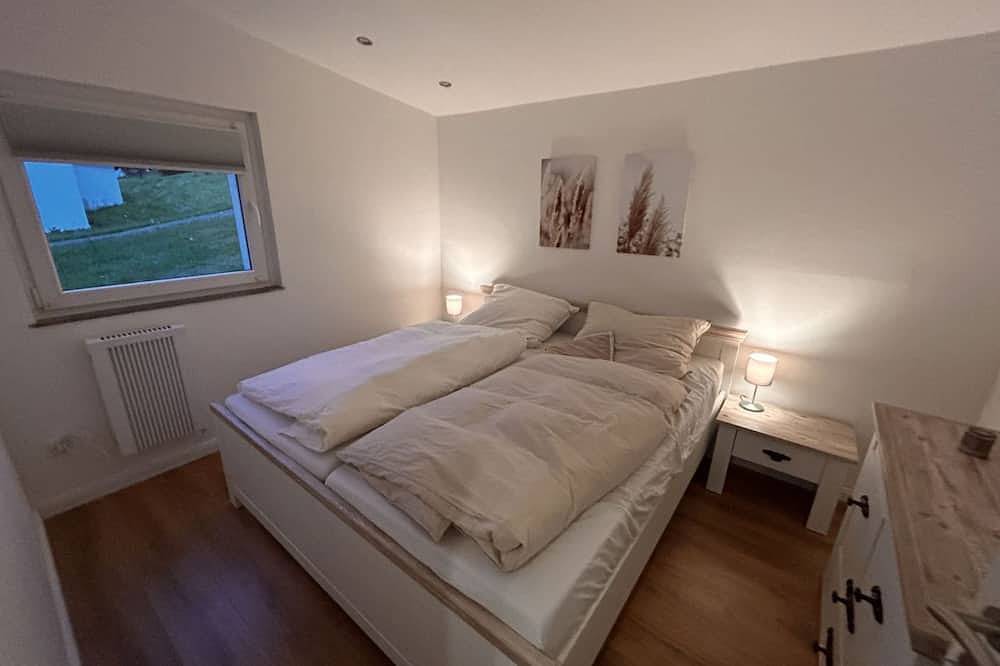 Renoviertes Haus in Husen mit Terrasse und Sauna in Lichtenau, Teutoburger Wald