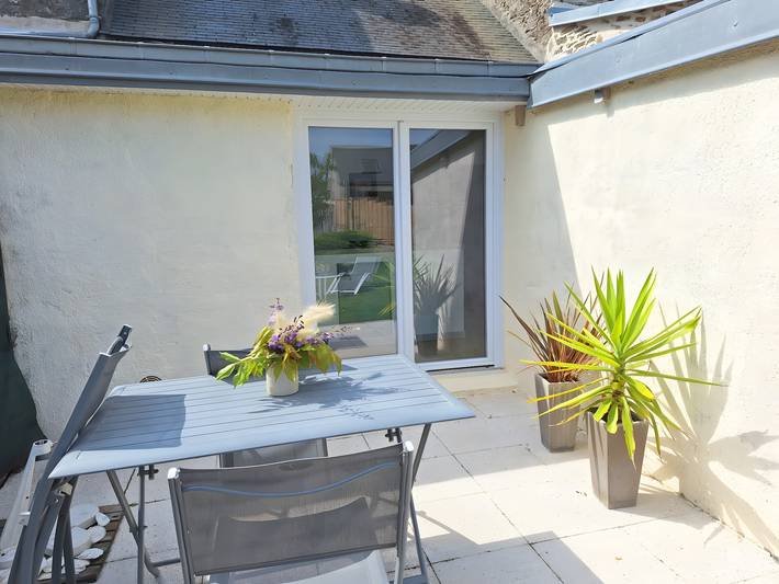 La Rue, Charming Fisherman's Cottage Near the Beach in Cancale, Mont-Saint-Michel Bay