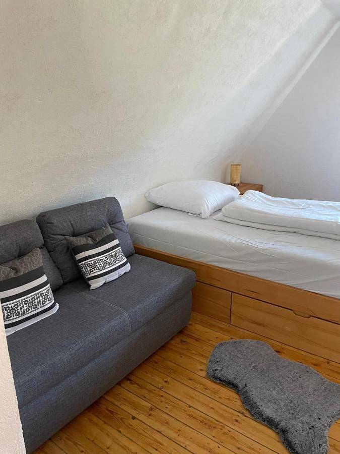 Ganze Wohnung, One-Bedroom Apartment in Hauenstein, Landkreis Südwestpfalz