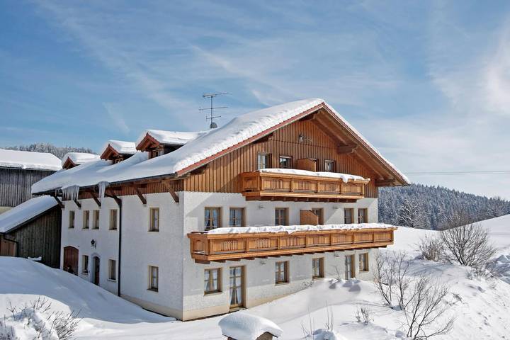 Ferienwohnung für 4 Personen, mit Balkon und Balkon/Terrasse sowie Terrasse und Garten in Passauer Land - 3