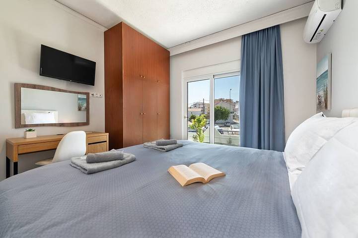 Ganze Wohnung, Rhodes Rose flat with garden and jacuzzi in Rhodos Stadt, Rhodos