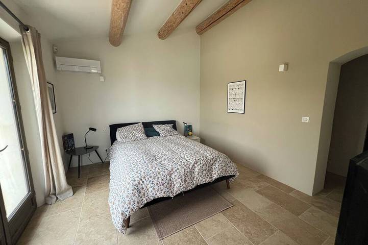 Gîte pour 8 personnes, avec piscine et jacuzzi à Vernègues - 4