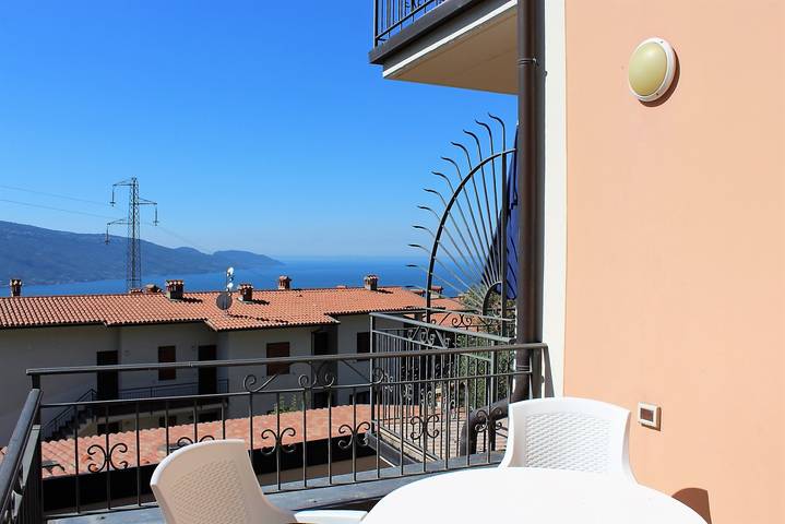 Ferienwohnung für 5 Personen, mit Terrasse und Garten sowie Seeblick in Tignale - 3