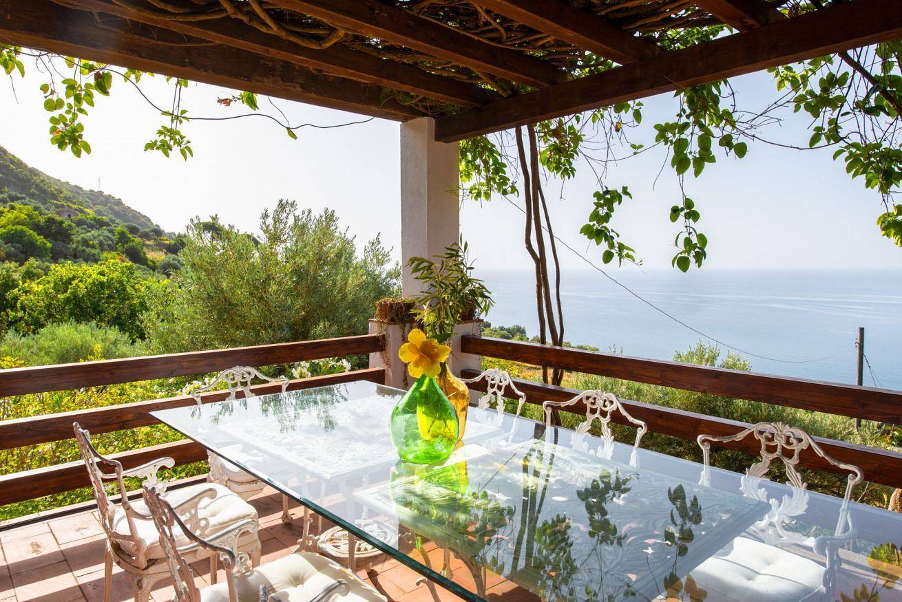 Apartamento inteiro, Villa Grimodi: Prestigious Villa with Private Pool in Caronia, Messina (província)