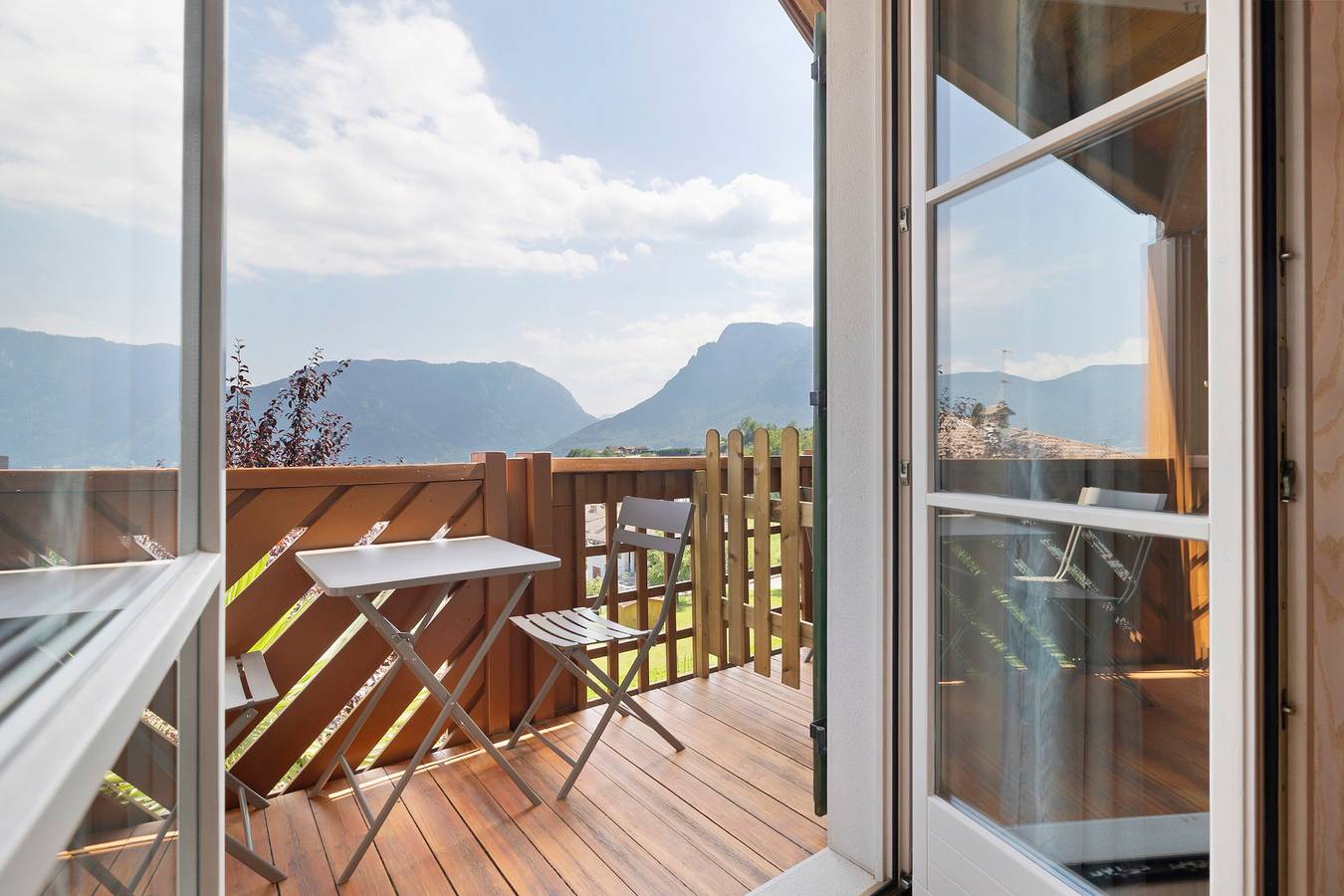 Camera Viola con vista montagna, giardino in comune e Wi-Fi in Bivedo-Larido-Marazzone, Bleggio Superiore
