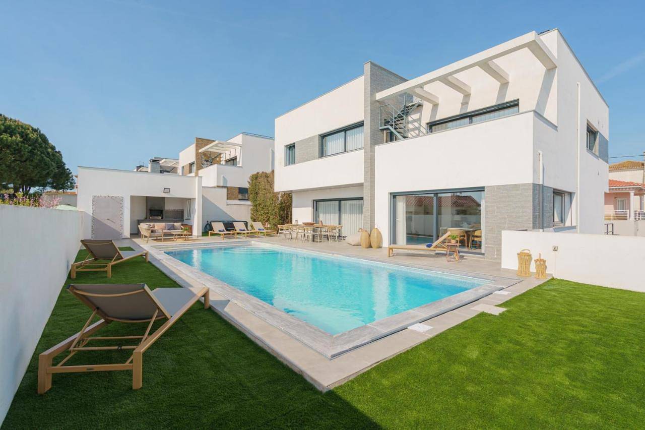 Chill Villa - Signature by Paradise Portugal in Santa Bárbara, Lissabon Distrikt