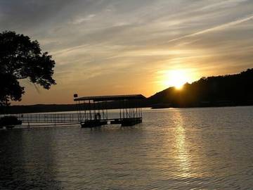 Vacation House for 12 Guests in Lake of the Ozarks, Ozark Mountains, Picture 4