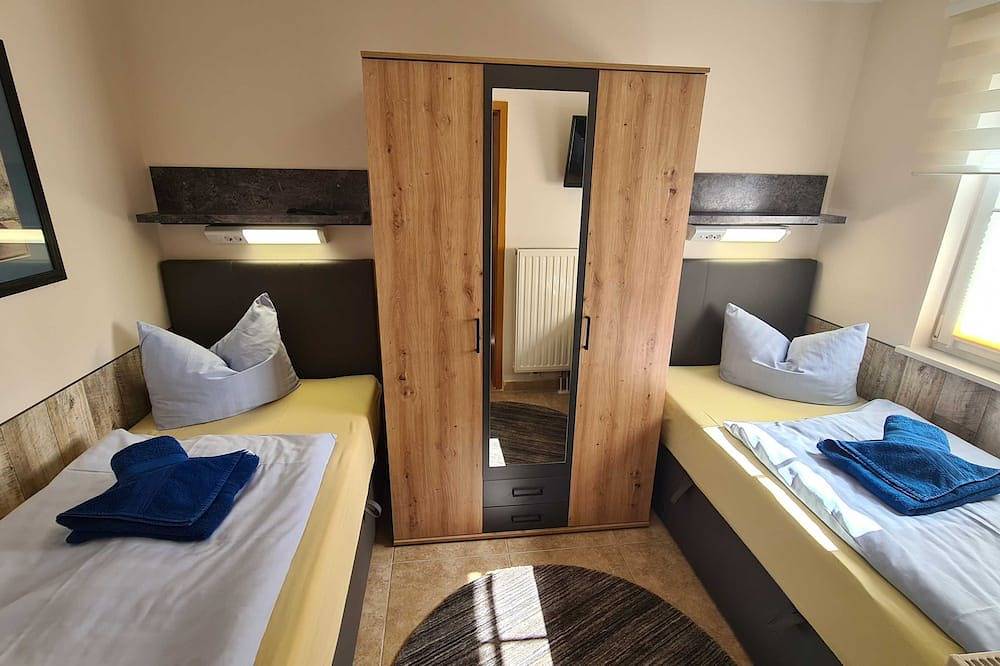 Ganze Wohnung, Bungalow 10, Fahrradbox verschließbar vorhanden! - Bungalow Nr. 9 & 10 in Binz, Rügen