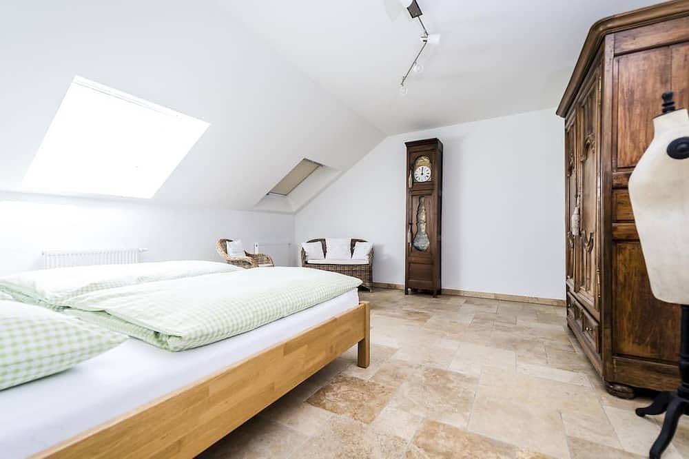 Apartment Schwarzenburg - Hofgut Dösterhof - Holiday apartments in Wadern, Saar-Nahe-Bergland