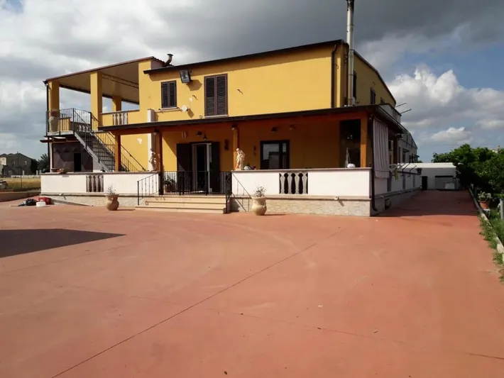 Casa vacanza per 5 persone, con panorama e giardino nonché terrazza - 1