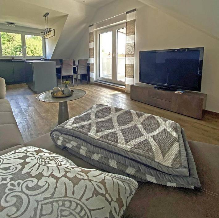 Ferienwohnung für 3 Personen, mit Balkon und Ausblick - 1