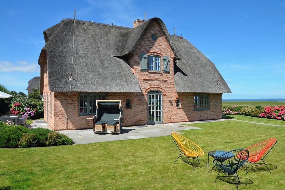 Einzigartiges Einzelhaus mit Panoramafenster zum Meer in Sylt-Ost, Sylt (Gemeinde)