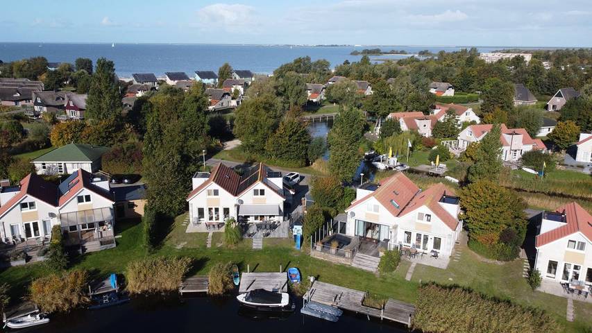 Ferienhaus für 7 Personen, mit Sauna und Garten, mit Haustier in Makkum