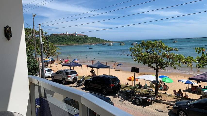 Casas e apartamentos de temporada para 8 pessoas, com vista e balcão em Anchieta