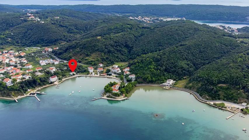Ferienwohnung für 8 Personen, mit Terrasse in Supetarska Draga