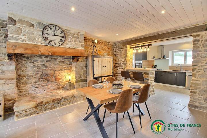 Gîte pour 4 personnes, avec Terrasse et Jardin à Péaule - 3