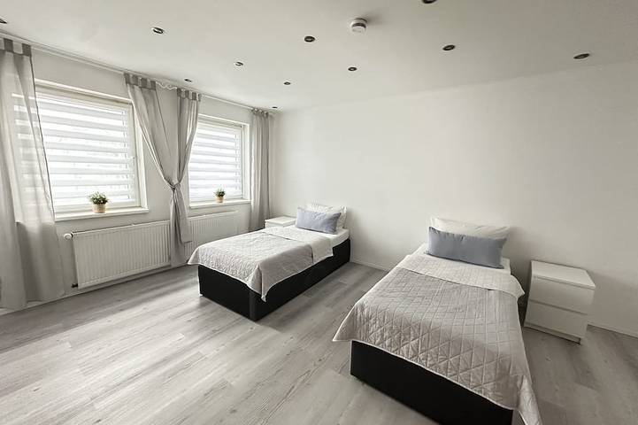 Ferienhaus für 12 Personen, mit Terrasse und Garten in Leverkusen - 3