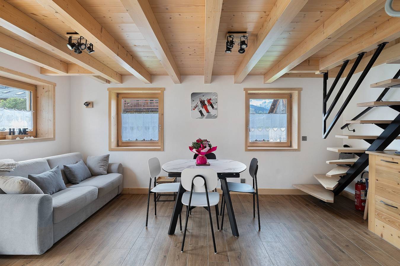 Chalet individuel Saflalou : vue montagne, terrasse privée et Wi-Fi à Combloux in Combloux, Pays du Mont-Blanc
