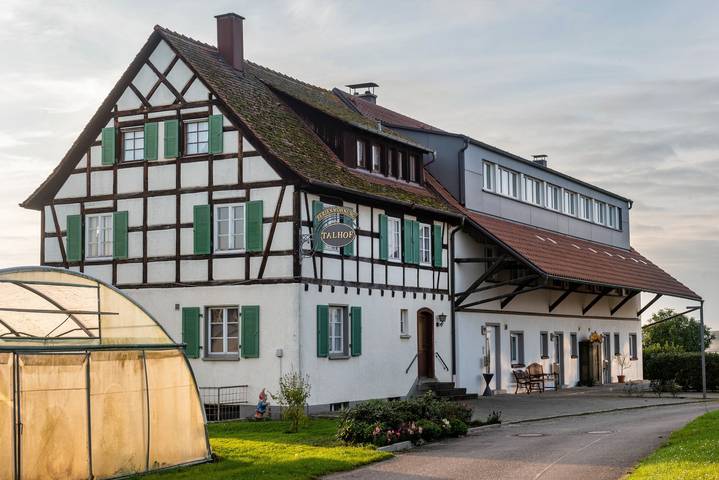 Zimmer für 2 Personen, mit Garten in Reichenau