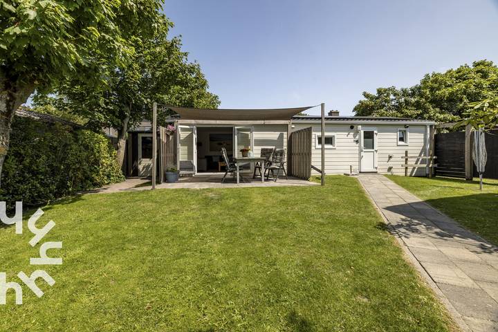 Ferienhaus für 2 Personen, mit Terrasse und Garten in Schoorl