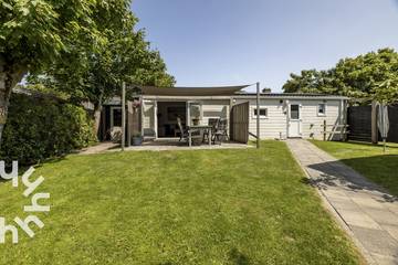 Ferienhaus für 4 Personen, mit Terrasse und Garten in Schoorl
