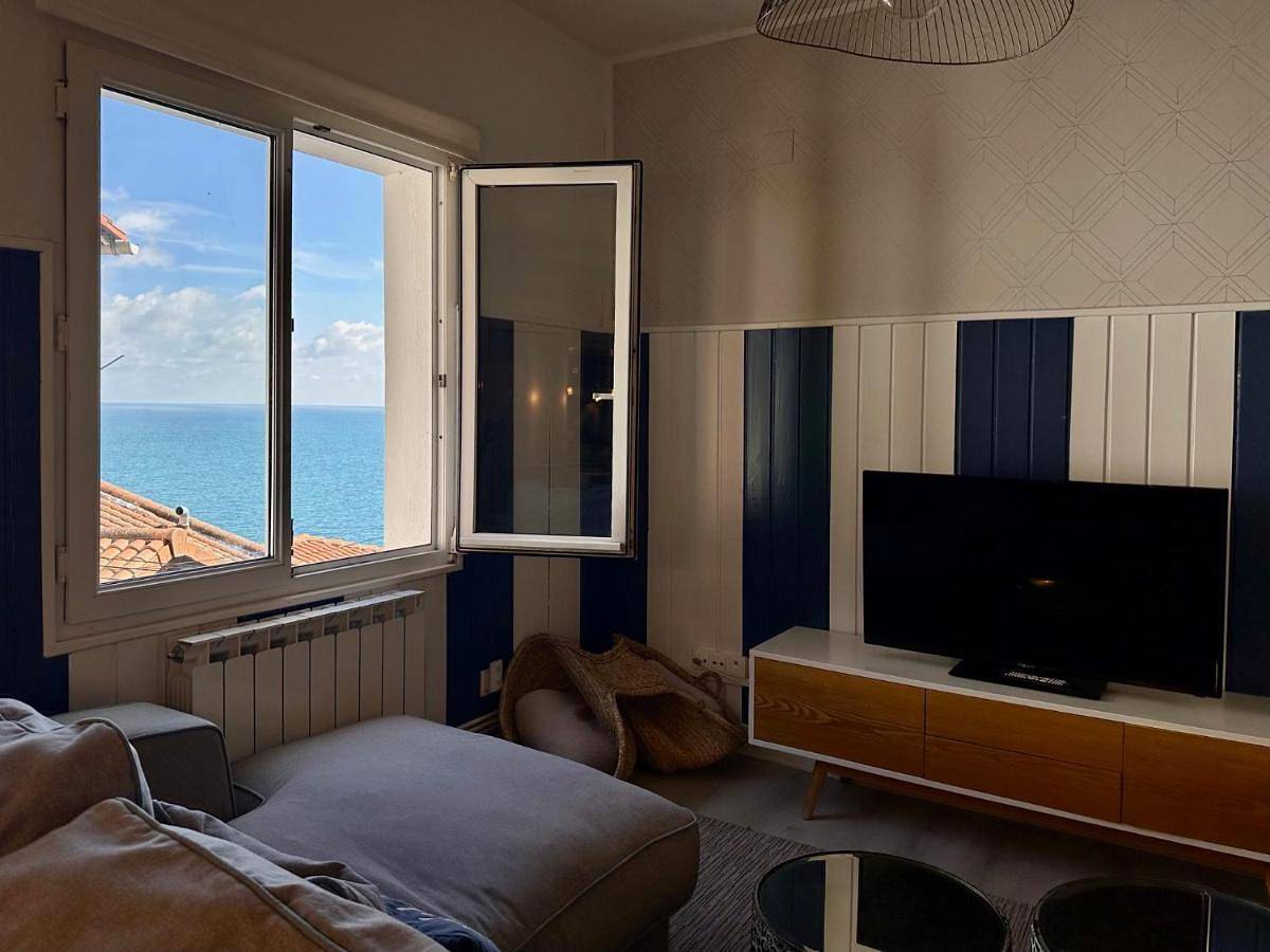Edificio con vistas en Elantxobe + wifi in Montecalvo hondartza (Ibarrangelu), Elantxobe