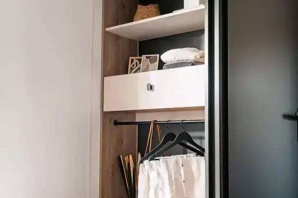 Zecamping 3* animaux acceptés locatif Tv clim 20m2 2 pers in Gex