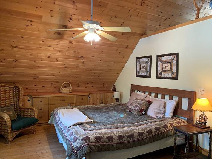 Holiday rental for 10 people, with hot tub and garden in Lake George