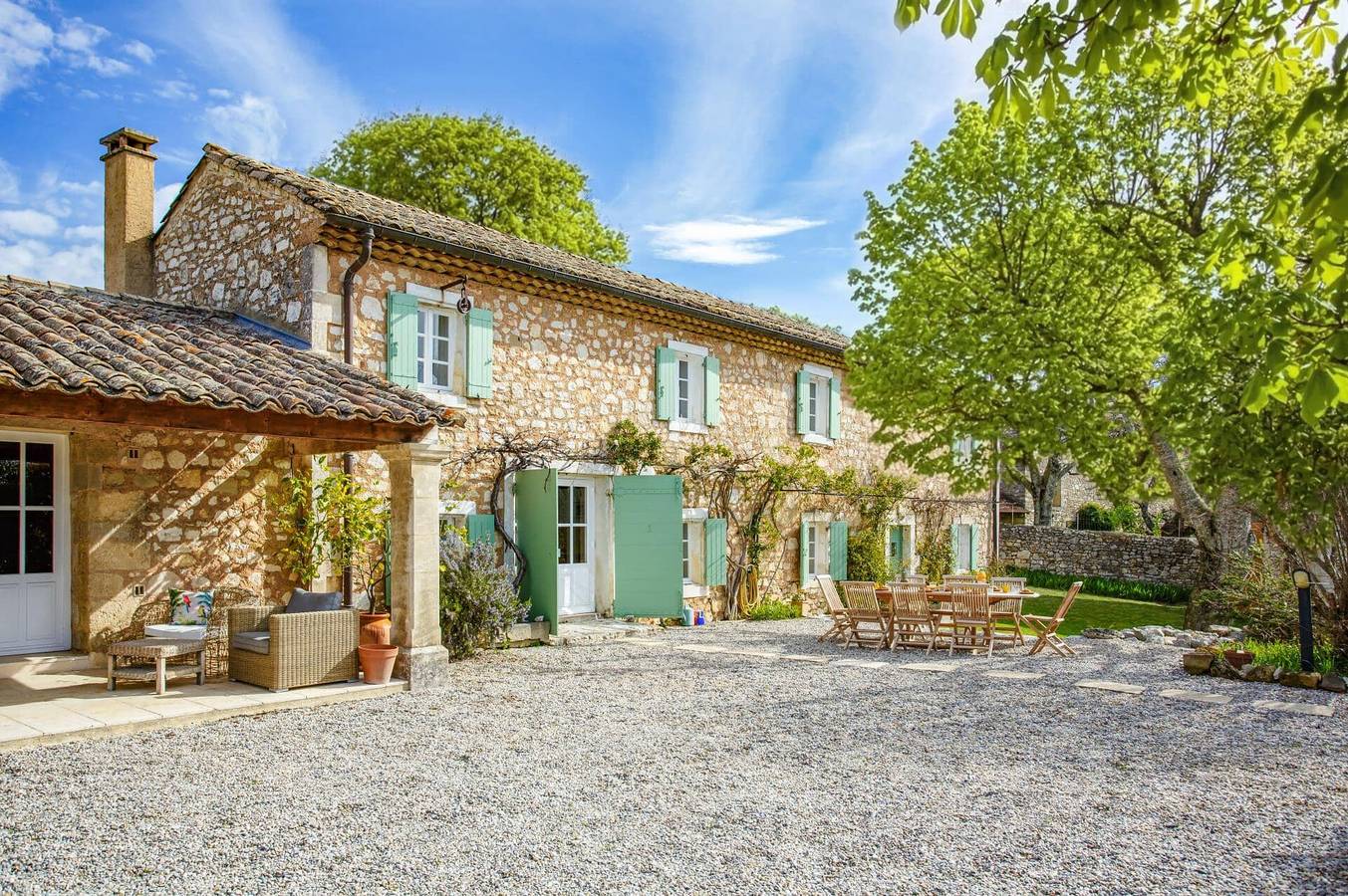 Villa Le Vieux Mas by Villa Plus in Aubussargues, Région de Nîmes