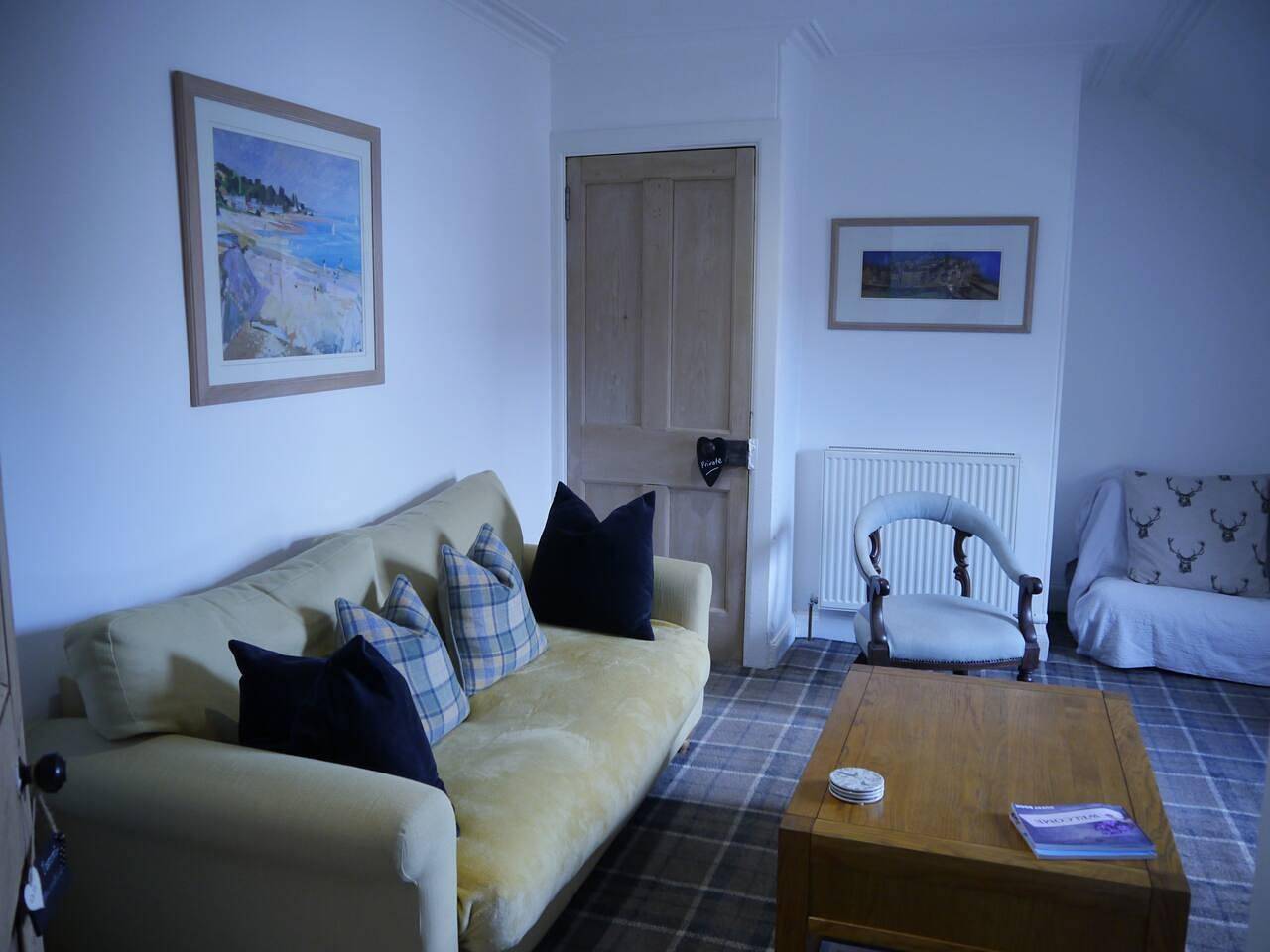 Entire holiday apartment, Beautiful 2-Bed Apartment in Inverkip great garden in Inverclyde