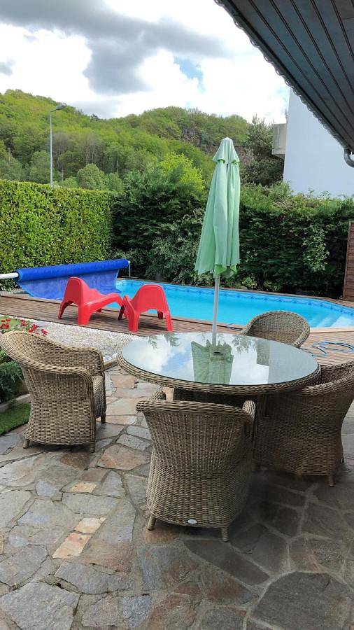 Location de vacances pour 12 personnes, avec terrasse et piscine à Bort-les-Orgues - 2