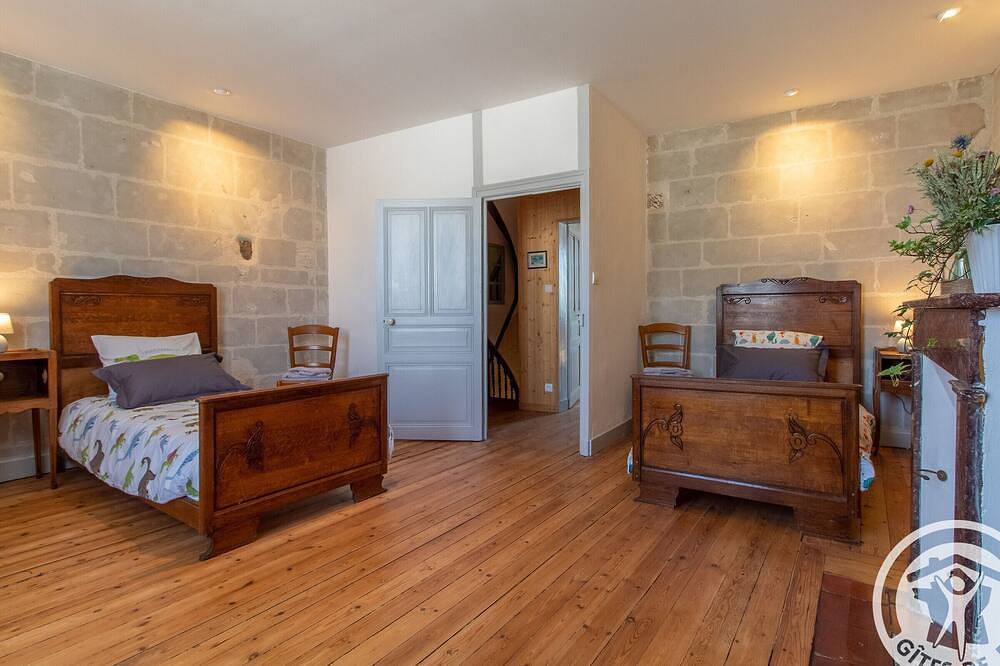 Casa Auténtica de 3 Niveles con Terraza y Vista al Loira in Ingrandes-le-Fresne-sur-Loire, Valle del Loira