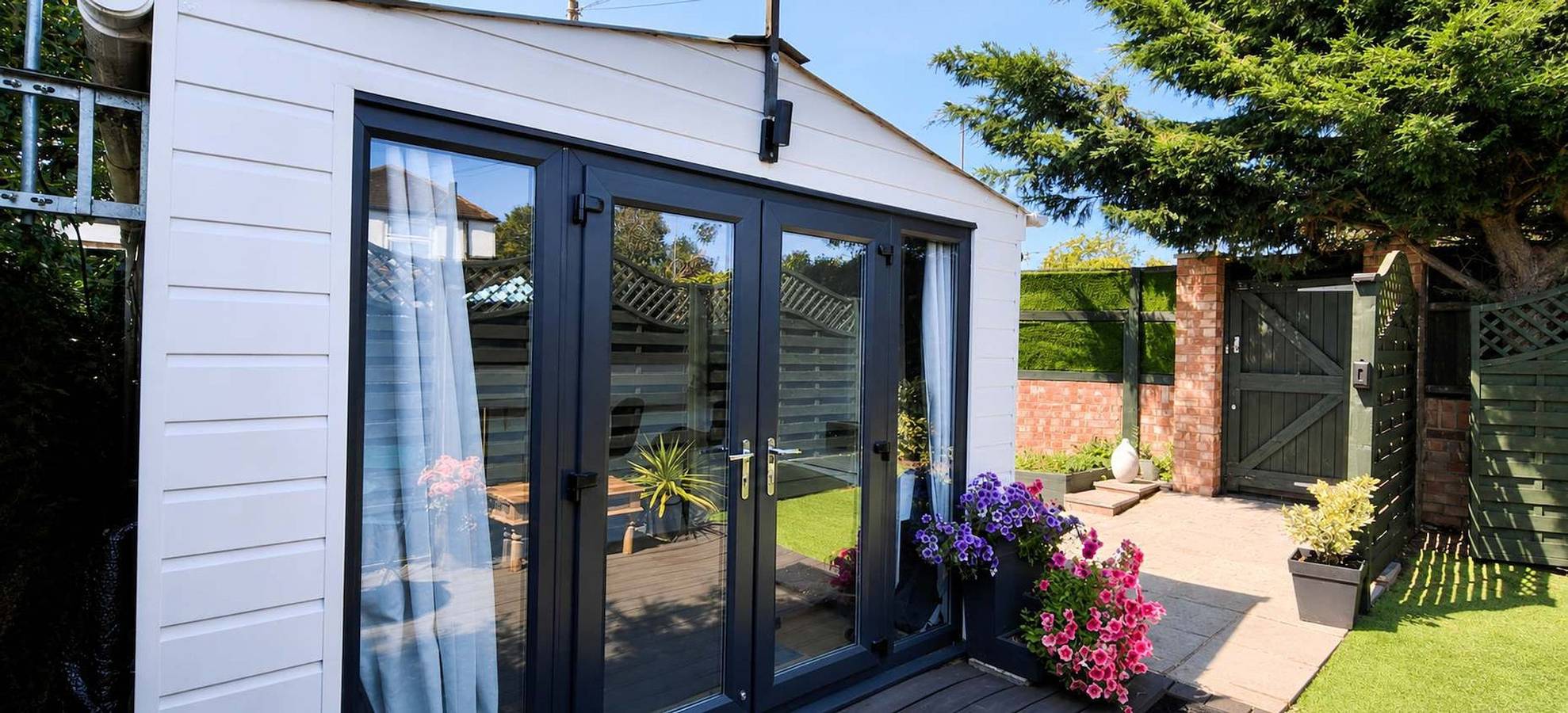 Entire apartment, Modern Windsor Studio Near Windsor Racecourse in Windsor, Berkshire