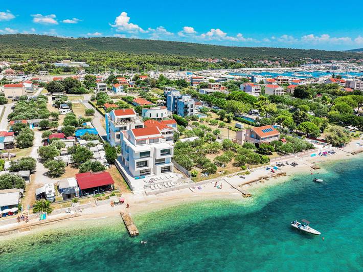 Ferienwohnung für 4 Personen, mit Garten und Balkon, kinderfreundlich in Bibinje - 2