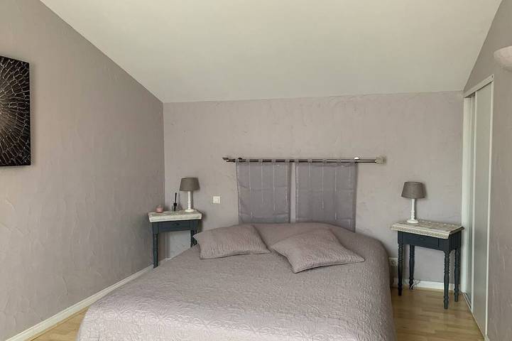 Location de vacances pour 6 personnes, avec jardin et piscine dans Montpouillan - 3