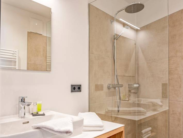 Ganze Wohnung, Edles Apartment mit Sauna sowie Ski-in/Ski-out in Weißpriach, Bundesland Salzburg