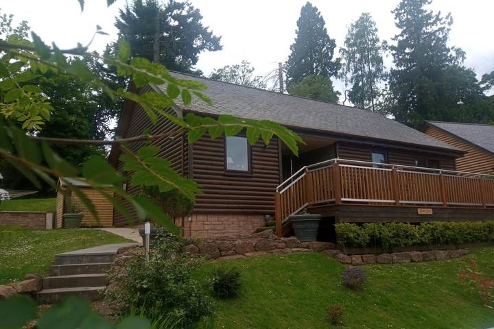 Lodge for 4 people, with terrace and garden, with pets in Blairgowrie (Perthshire)