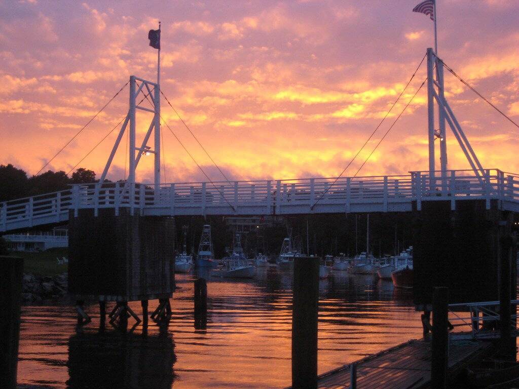 Ganze Wohnung, Nur wenige Schritte von Perkins Cove entfernt, genießen Sie Shopping, Restaurants und Strand - voll klimatisiert! in Ogunquit, York County