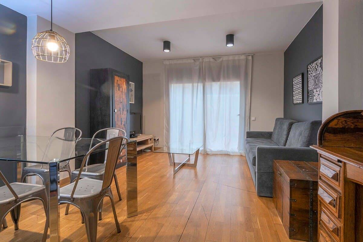 Ganze Wohnung, Duplex with terrace in Eixample district in Barcelona Zentrum, Barcelona