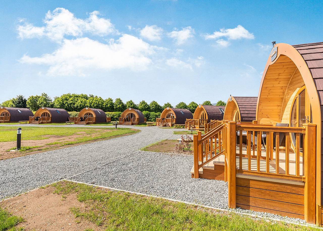 High Farm Deluxe Pod (Pet) in Routh, East Riding of Yorkshire