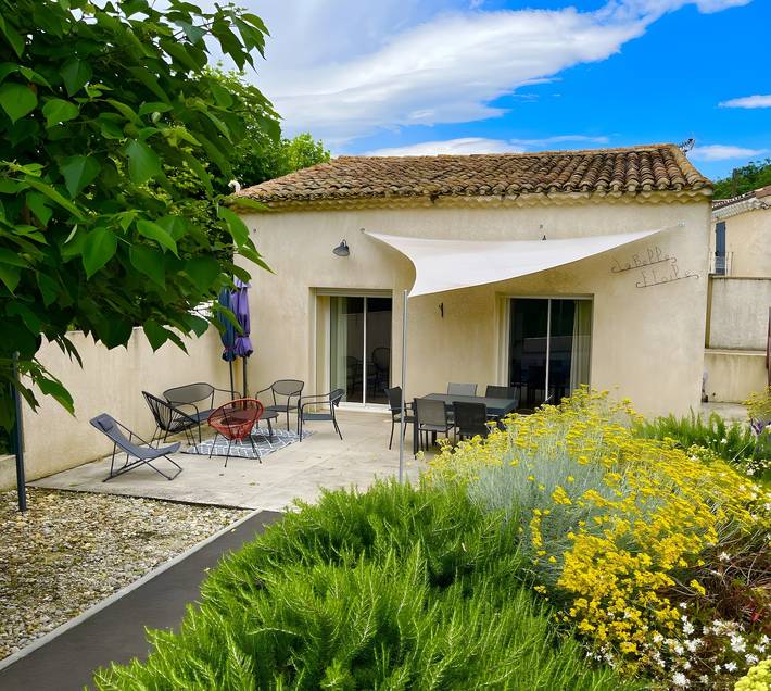 Casa de vacaciones 'Gîte La Belle Etoile' con terraza privada, Wi-Fi y aire acondicionado in Étoile-sur-Rhône, Región de Valence