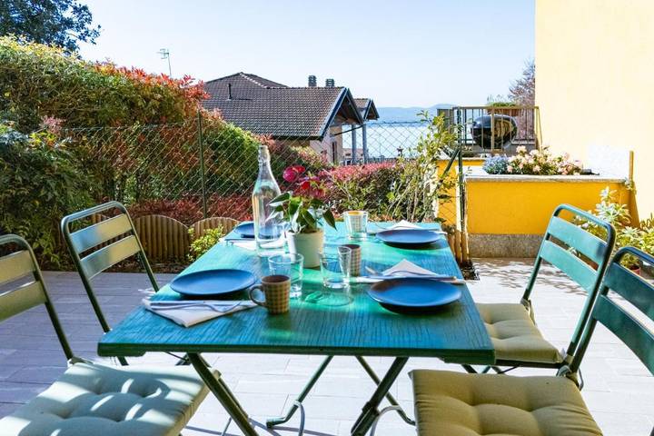 Location de vacances pour 6 personnes, avec jardin ainsi que vue et vue sur le lac à Gavirate - 2