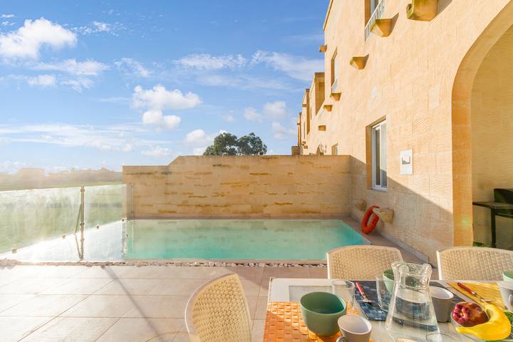 Ferienhaus für 8 Personen, mit Pool und Terrasse, mit Haustier - 1