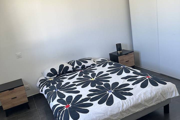 Location de vacances pour 6 personnes, avec jardin et terrasse, animaux acceptés dans Plage Venga Di L Oru Santa Maria Poggio - 2