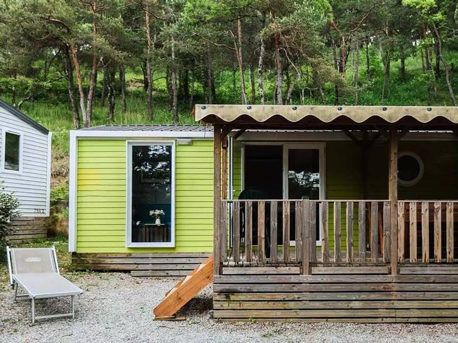 Yelloh! Village Les Bois Du Chatelas - Mobilhome 4 personnes - Cottage 3 Pièces 4 Personnes Climatisé + Tv *** in Bourdeaux, Région de Die