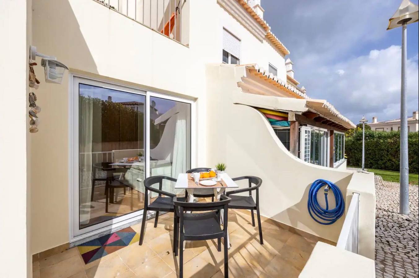 Holiday Home 'Casa Cláudia - Cond Atalaia' with Shared Pool, Private Terrace and Wi-Fi in Santa Maria, São Gonçalo de Lagos